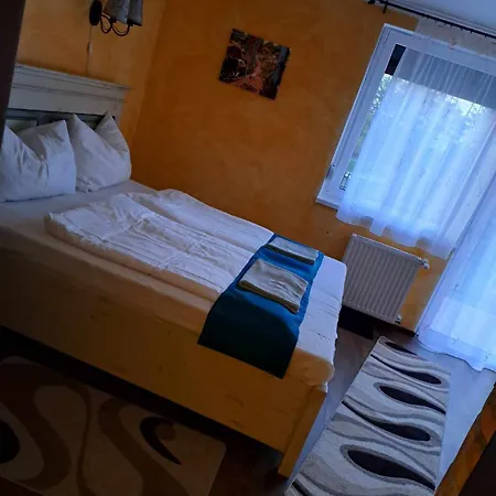 فندق مبيت وإفطار Szent Kristof Vendeghaz